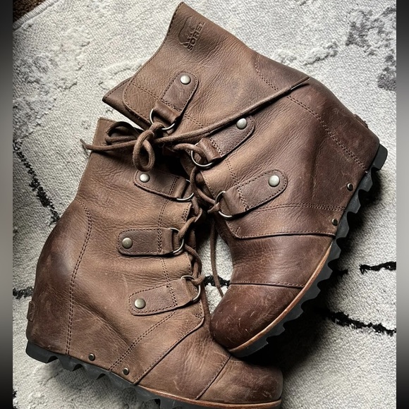 Sorel Joan Of Arctic Wedge 1 Boots Booties Women’s Sz 8 - Picture 1 of 9